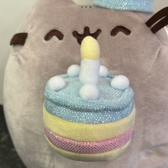 Gund Pusheen Cat Medium Birthday Cup Cake Party Hat 9” Plush Toy Mascot - Picture 2 of 9